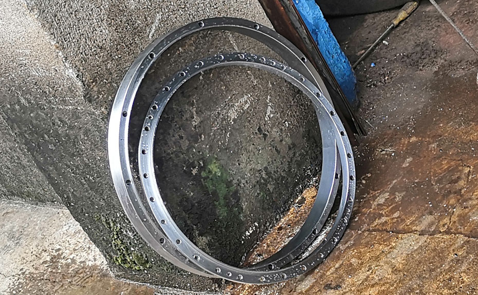 HR500双级活塞推料离心机内外压环