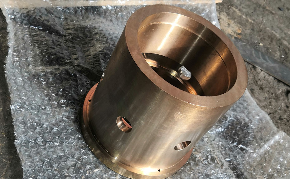 轻机P40中间铜套